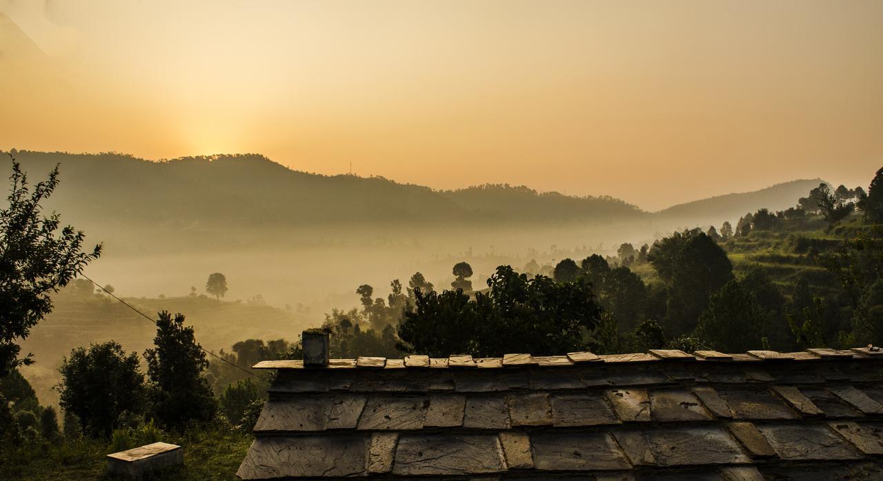 Thikalna Himalayan Retreat Vila Almora Exterior foto