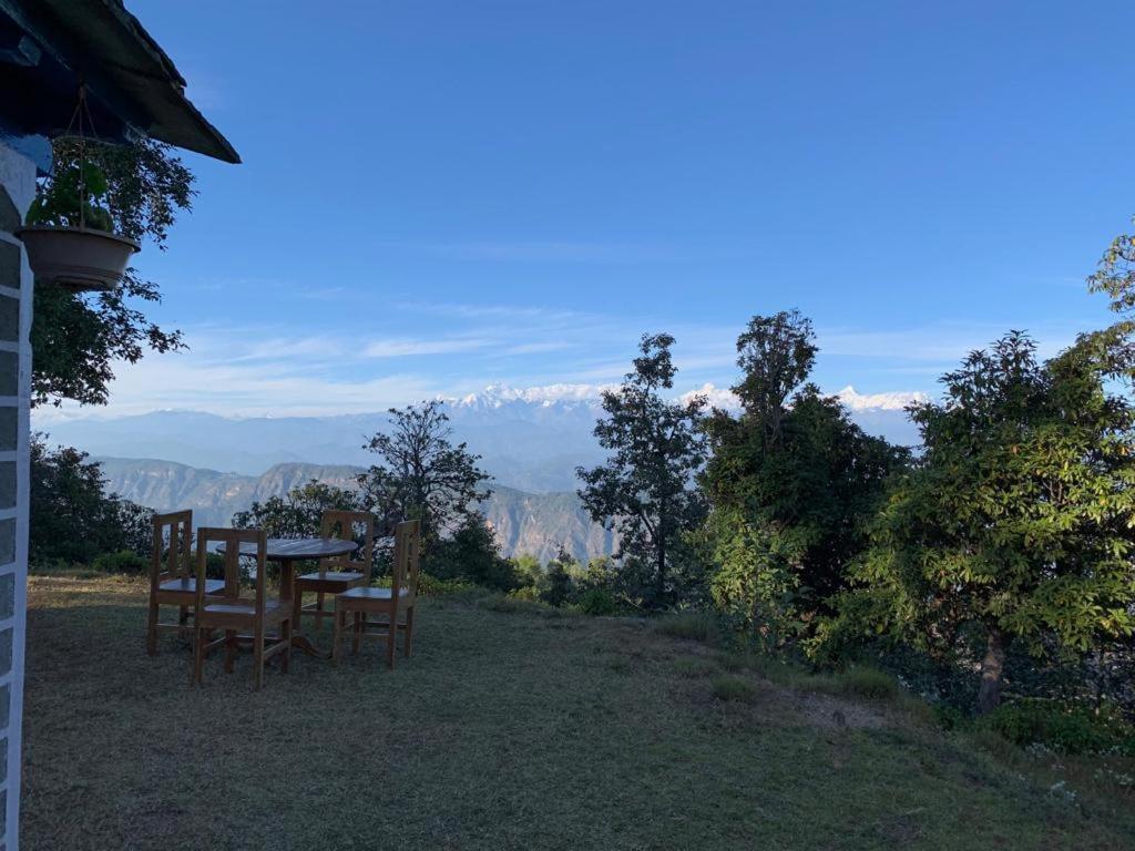 Thikalna Himalayan Retreat Vila Almora Exterior foto
