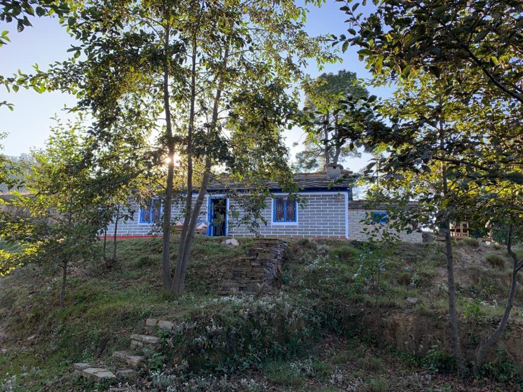 Thikalna Himalayan Retreat Vila Almora Exterior foto